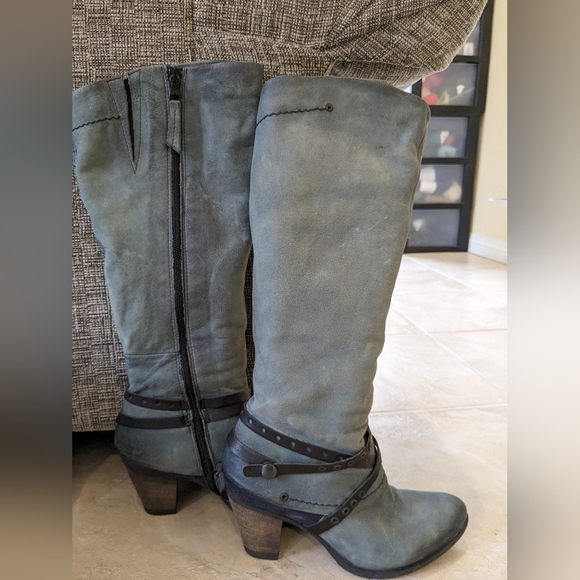 Mjus boots - Picture 1 of 5